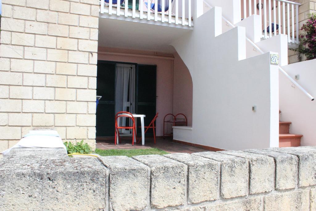 Residence "I Delfini" - Localita Portopiatto - Pugnochiuso - 71019 Вьесте Экстерьер фото
